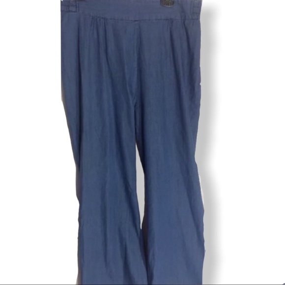 Sunny Leigh Pants - 4/$25 sale mElastic Lightweight pull on Pants